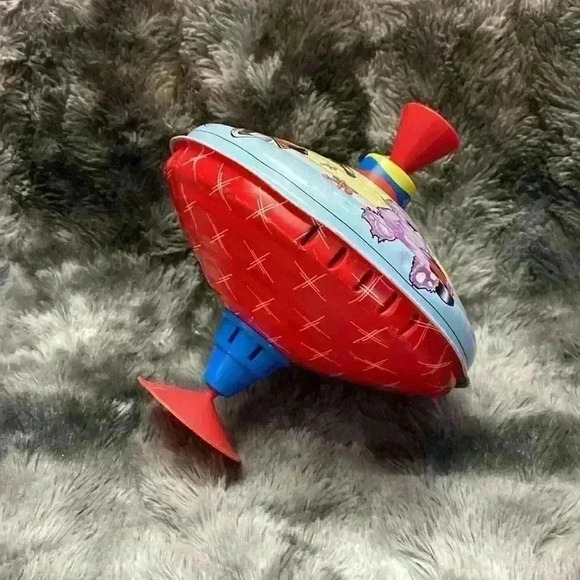 Vintage Large Metal Tin Toy  Spinning Top Toy - Picture 4 of 17